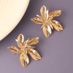 SOHI Gold-Plated Floral Studs Earrings-16