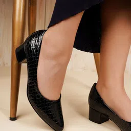 DressBerry Black Textured Block Heel Pumps-17