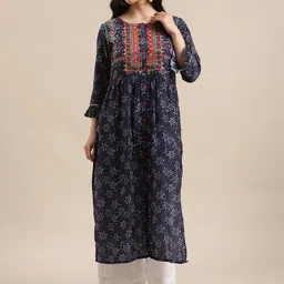 Varanga Women Blue Ethnic Motifs Embroidered Bell Sleeves Mirror Work Batik Kurta-39