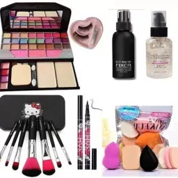 MAKEUP COMBO SET OF 7-5
