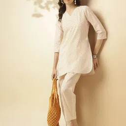 KALINI Chevron Printed V-Neck Tunic With Trousers-3