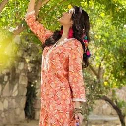 EverBloom Floral Printed V-Neck Thread Work Tunic With Trouser image 5