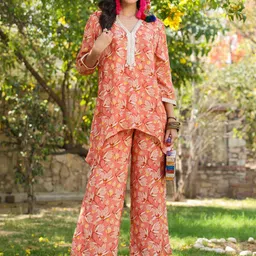 EverBloom Floral Printed V-Neck Thread Work Tunic With Trouser image 3