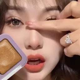 Dewy Glow Highlighter Powder Palette|Highly Pigmented & Long Lasting Highlighter-image-4