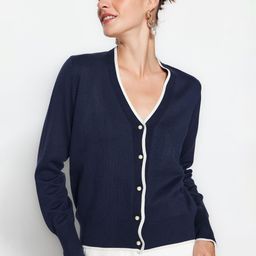 Trendyol V-Neck Cardigan Sweater-image-42