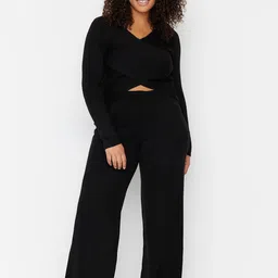 Trendyol Plus Size V-Neck Crop Top & Palazzo Acrylic Co-Ords-14