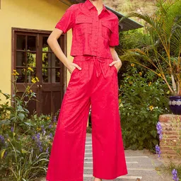 SASSAFRAS Red Schiffli Pure Cotton Crop Shirt With Wide Leg Trousers-58