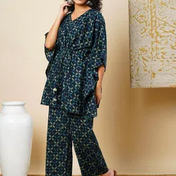 Globus Blue Floral Printed V-Neck Pure Cotton Kaftan Tunic With Trousers-image-87