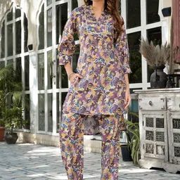 Yufta Floral Printed V-Neck Tunic With Trouser-picture-41