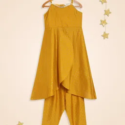 AHALYAA KIDS Girls Printed Shoulder Straps Regular Gotta Patti Kurta with Trousers-image-8