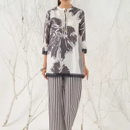 Sangria Abstract Printed Top & Trouser Co-Ord Set-picture-0