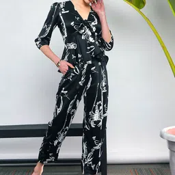 SASSAFRAS Abstract Printed Front Tie Top With Trousers-2