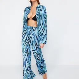Trendyol Abstract Printed Shirt & Trouser-image-5