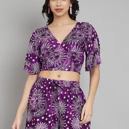 VELDRESS V-Neck Printed Crop Top And Shorts-26