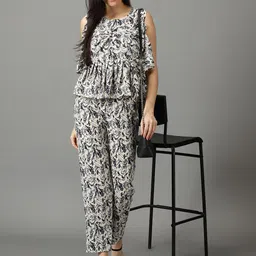 SHOWOFF Printed Round Neck Co-Ords-image-24