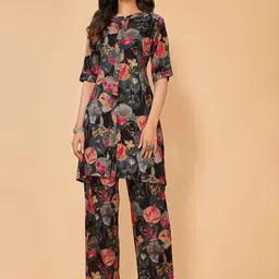 SUNDARNAARI Floral Printed Mandarin Collar Tunic With Trousers-picture-31