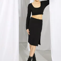 Kotty Black Scoop Neck Crop Top & Skirt-picture-37