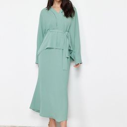 Trendyol V-Neck Te Up Detail Top With Skirt-picture-23