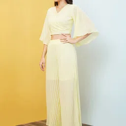 Globus Women Yellow Solid V-Neck Co-Ord Set With Top & Palazzo-picture-19