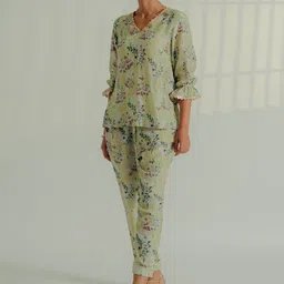 Aaryaa By Kashveen Kohli Floral Printed V-Neck Bell Sleeves Top & Trousers Co-Ords-image-77