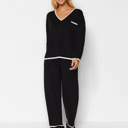 Trendyol V-Neck Acrylic Sweater With Trouser-picture-20
