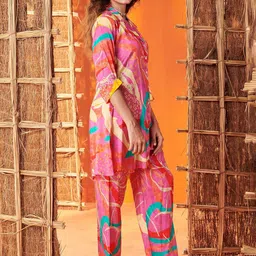 KARAJ JAIPUR Printed Cuban Collar Tunic With Trouser image 5