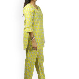 Freesia Array Printed V-Neck Pure Cotton Top With Trousers image 4