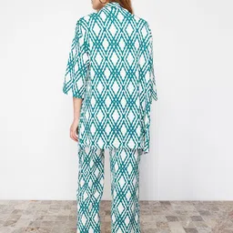 Trendyol Printed Open Front Shrug With Trousers image 2