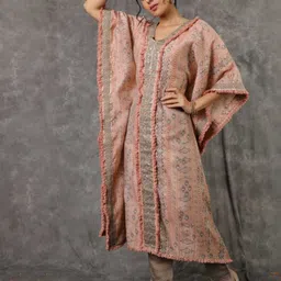 label ishnya NOOR by ISHNYA - Embroidered Kaftan With Trouser Co-Ords image 4