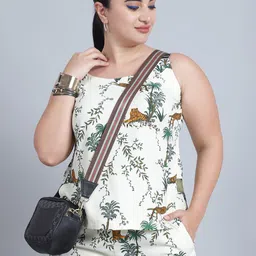 Baawri conversational Printed Round Neck Top With Shorts image 5