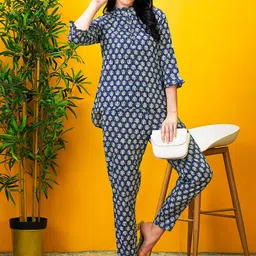 AV2 Printed Three Quarter Sleeve Top & Trouser Co-Ords-image-66