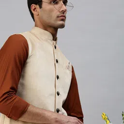 SHOWOFF Men Beige Solid Slim Fit Nehru Jackets with Pocket Square-22