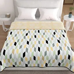 HOME AFFAIRS Beige & White Geometric AC Room 300 GSM Double Bed Dohar-image-13
