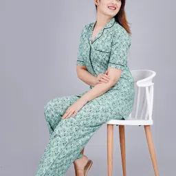 Women Night Suit Set Light Green Geometric Print-image-39