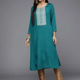Varanga Women Yoke Design Gotta Patti Kurta-image-76