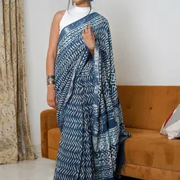 TEEJH Dabu Zari Linen Blend Block Print Saree-6