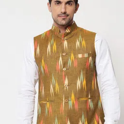 Vastraa Fusion Men Green & Yellow Ikkat Printed Pure Cotton Nehru Jacket-36
