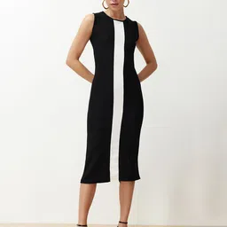 Trendyol Colourblocked Round Neck Sleeveless Sheath Midi Dress-image-17