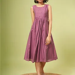 Marigold Lane Floral Embroidered Gathers Detailed Silk A-Line Midi Dress-picture-12