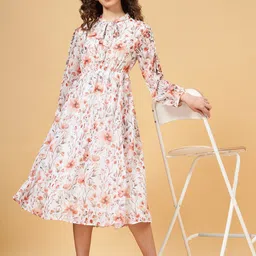 YU by Pantaloons Floral Printed Tie-Up Neck Fit and Flare Midi Dress-image-23