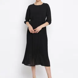 Mayra Women Black Solid Georgette Midi Dress-image-3