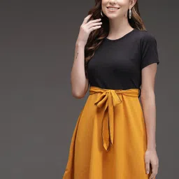 BAESD Colourblocked Crepe Fit & Flare Dress-picture-4