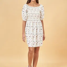 People Off White Conversational Printed Square Neck Puff Sleeve Smocked Fit & Flare Dress-picture-14