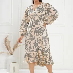 CURVE BY KASSUALLY Beige & Black Tropical Printed V-Neck Wrap Midi Dress-image-78