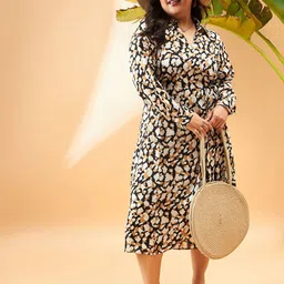 SASSAFRAS Curve Plus Size Abstract Print Georgette Wrap Midi Dress image 5