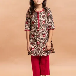 Sangria Girls Printed Pure Cotton Kurta With Trouser-picture-33