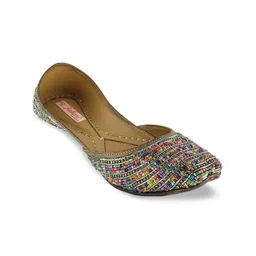 Fulkari Women Multicoloured Embellished Leather Mojaris-image-31