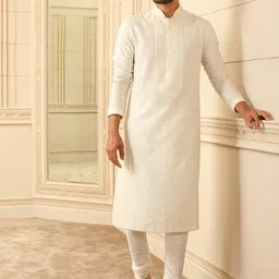 Tasva Men Off White Kurta with Churidar-35