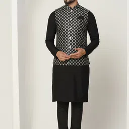 KISAH Mandarin Collar Regular Kurta With Churidar & Nehru Jacket-7