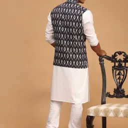 VASTRAMAY Men Solid Straight Kurta with Churidar & With Printed Nehru Jacket image 3